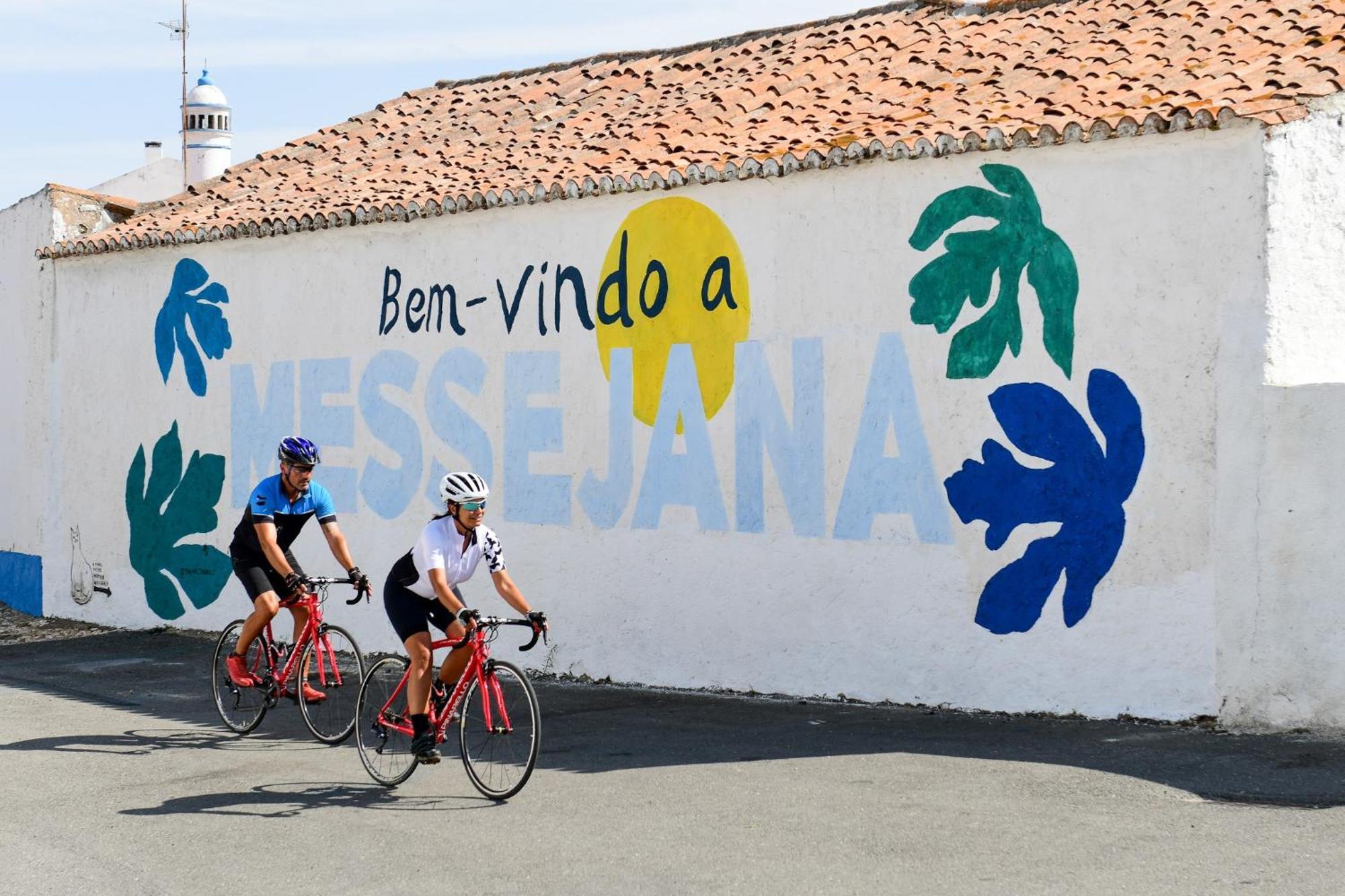 A Praia da Messejana Exterior foto