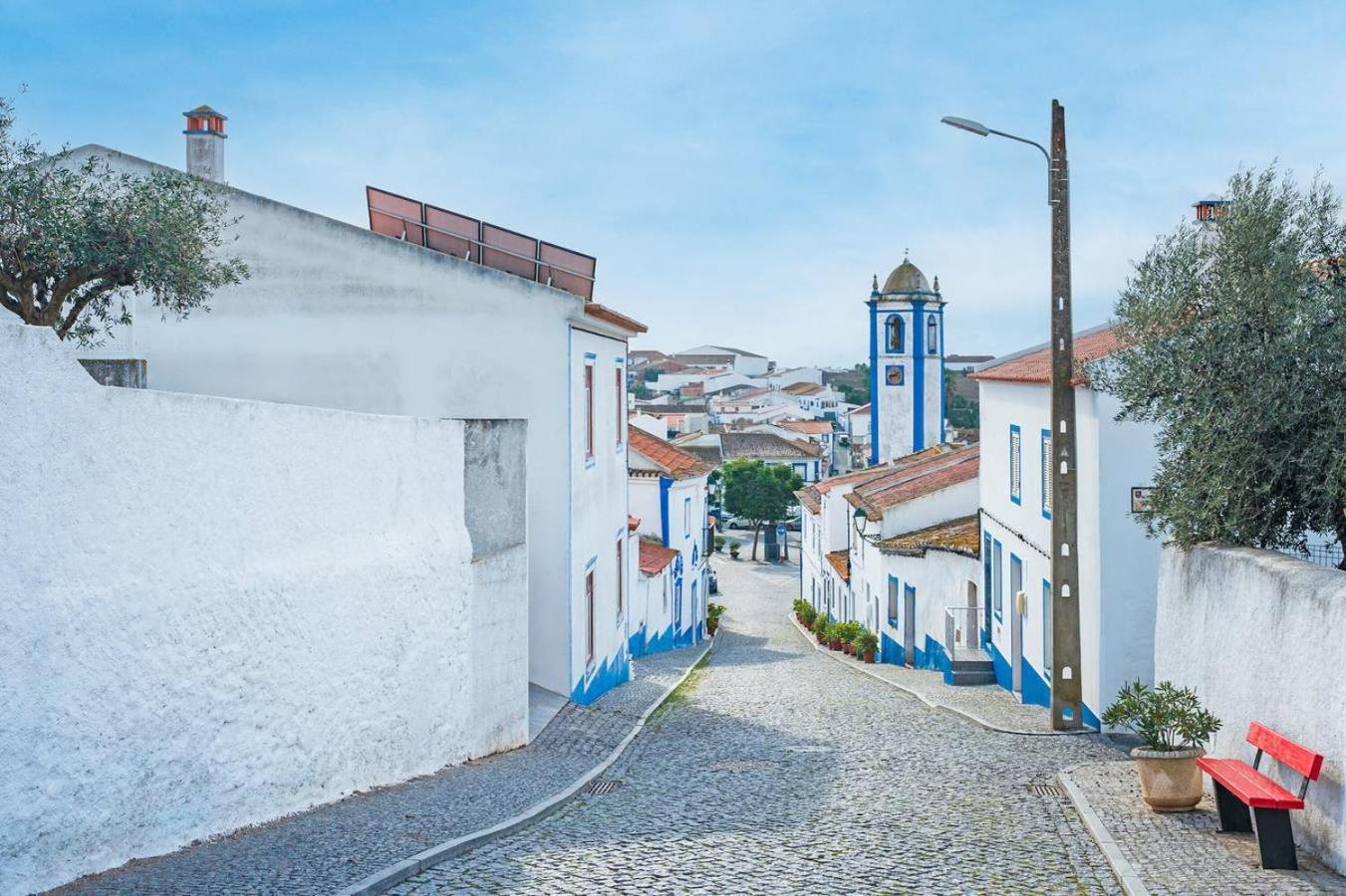 A Praia da Messejana Exterior foto